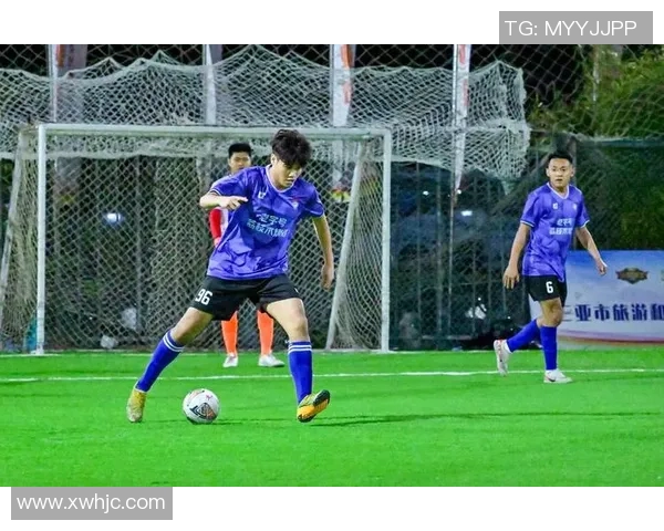 诚邀您参加精彩纷呈的足球比赛，共同见证激情与友谊的碰撞